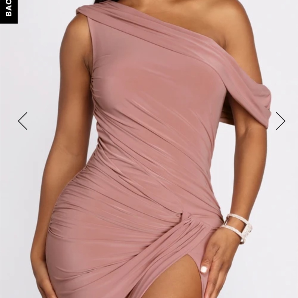 OFF SHOULDER DRESS